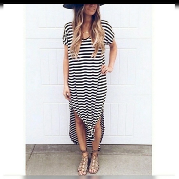 Dresses & Skirts - ❣Striped Black & White Maxi Dress❣